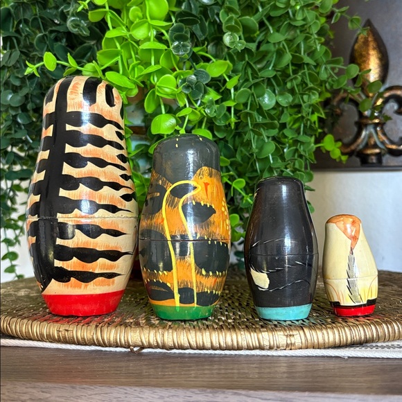 True Vintage Authentic Models Holland Wood Cat Nesting “Dolls” - Picture 4 of 11